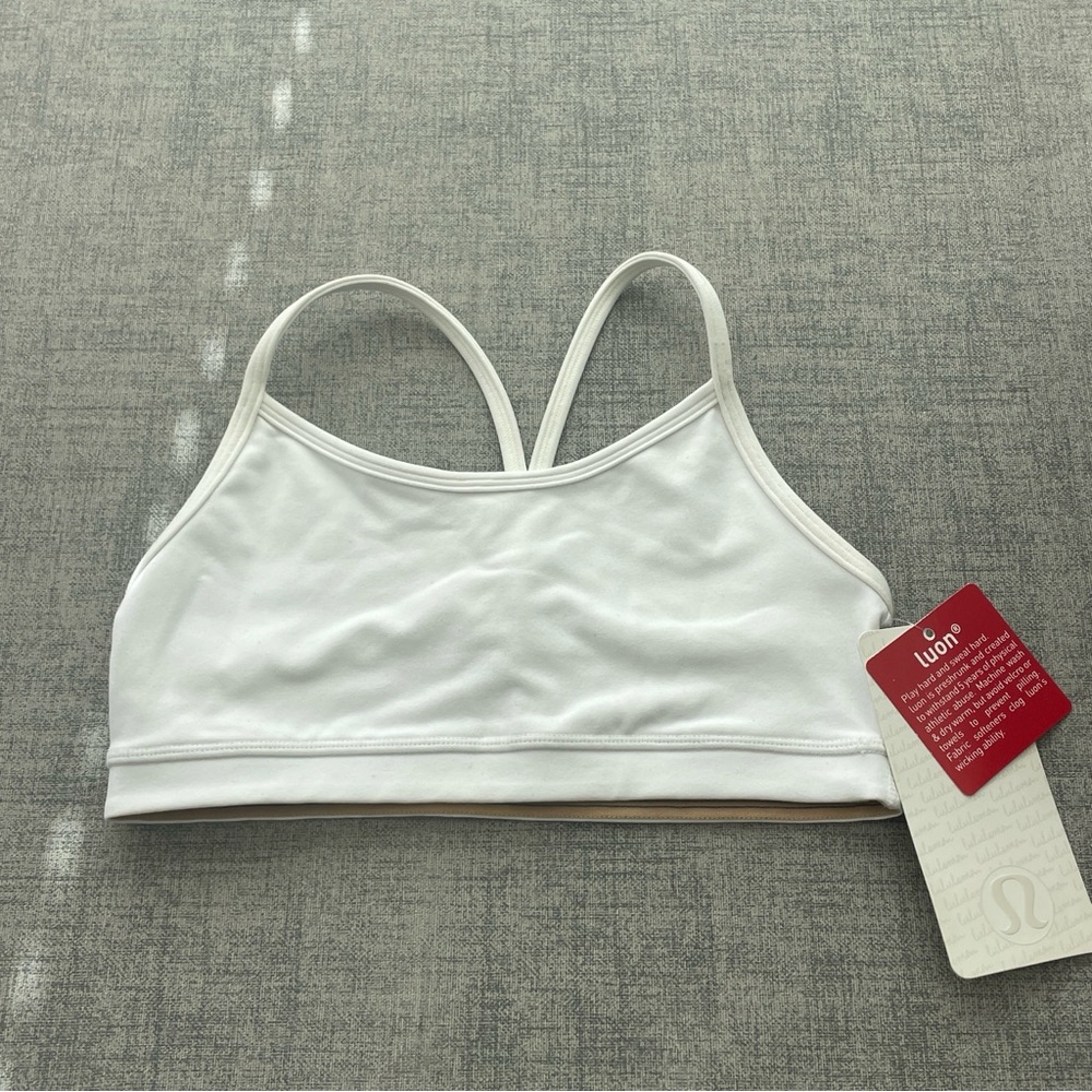 NWT Lululemon Flow Y Bra IV in White Size 4 with Size Dot